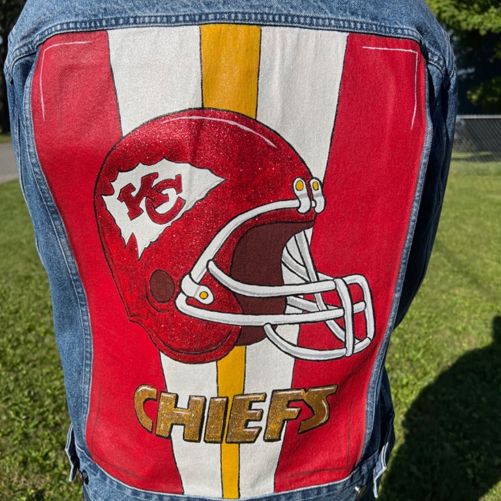 Kansas City Chiefs Denim Jacket Hand Painted | Custom Chiefs Fan Apparel - Picture 2 of 4